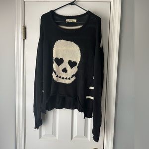 Black skull sweater